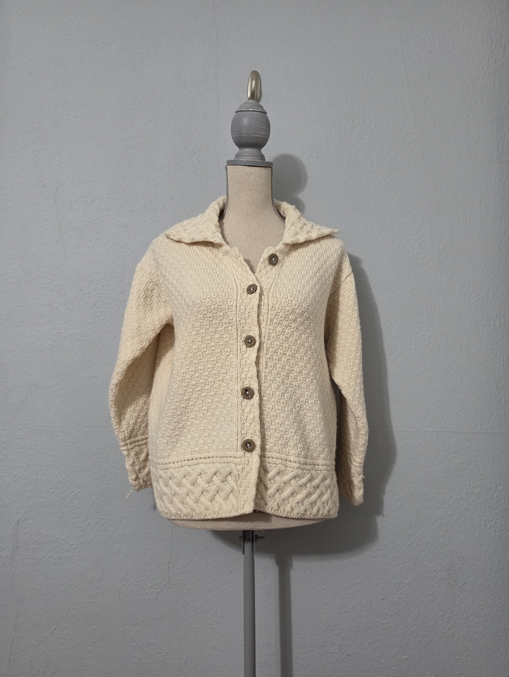 Quill's Woollen Market Ireland 100% Pure New Wool Size Med